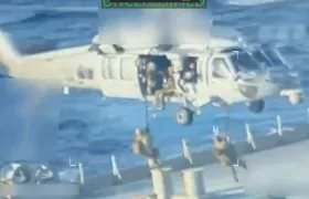 Operativo de los Estados Unidos incautando petrolero venezolano