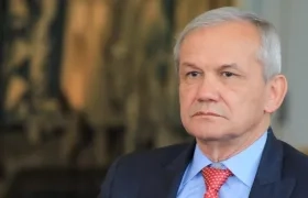 Carlos Ramón González. 