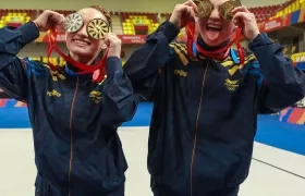 Los gimnastas Daniela Moreno y Sebastián Rodríguez.