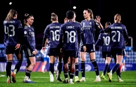 Jugadoras del Real Madrid celebrando uno de los goles.