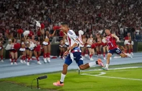 José Enamorado celebrando sus goles. 