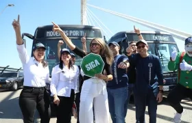 Llegada de nuevos buses de Transmetro a la ciudad.