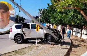 Néstor Moisés Santamaría Bastidas conducía la camioneta y perdió el control tras ser baleado. 