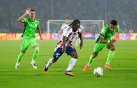 Yimmi Chará durante el partido contra Nacional. 