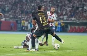 El remate desde el suelo de Didier Moreno para darle al Junior el triunfo sobre América.