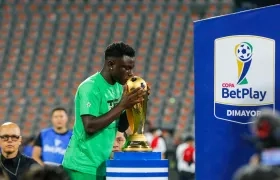 Marino Hinestroza tras coronarse campeón de la Copa Colombia con Atlético Nacional. 