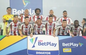 Formación inicialista de Junior contra América de Cali. 