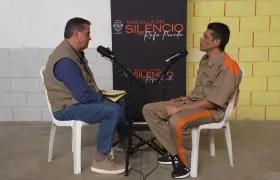El periodista Rafael Poveda y Edinson Fajardo, señalado jefe de la banda responsable del crimen.