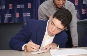 Harry José Canedo Name.