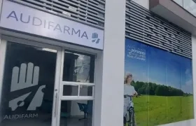 Fachada de Audifarma.