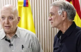 El Alto Comisionado para la Paz, Otty Patiño, y el Gobernador Eduardo Verano.