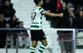 Luis Javier Suárez celebrando su gol a Gil Vicente.