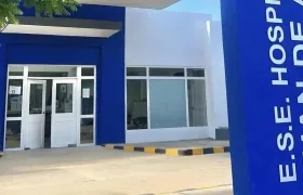 El hombre herido en el ataque a bala fue llevado al Hospital de Juan de Acosta. 