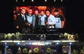 El homenaje estuvo cargado de música, recuerdo y dolor. 