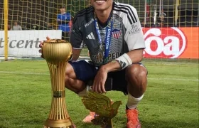 José Enamorado tras coronarse campeón de la Liga con Junior, en Ibagué. 