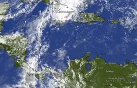 Imagen satelital sobre el avance del frente frío al Mar Caribe. 