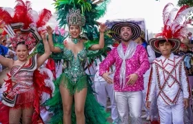 Reyes del Carnaval de la 44 durante el desfile del Suroccidente.