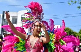 La Reina de la 44, Sharon Hurtado.