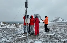 Investigadores en la Antártica. 