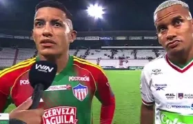 Cristian y Michael Barrios, en la entrevista con Win Sports al final del partido.