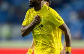 Miguel Ángel Borja celebra su primer gol en el fútbol de Emiratos Árabes. 
