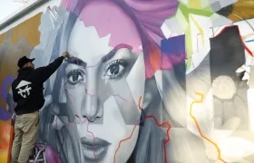 Mural de la cantante colombiana Shakira.