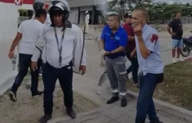 Agresor y conductor herido. 