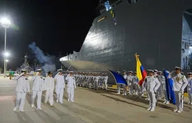 El Presidente Gustavo Petro entregó a la Armada Nacional la patrullera oceánica ARC ‘24 de Julio’, de fabricación colombiana.​