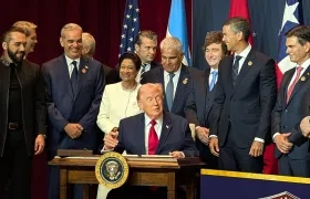 El presidente de Estados Unidos, Donald Trump (c), habla junto a mandatarios latinoamericanos.