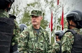 El general Royer Gómez, comandante del Ejército.