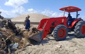 Limpieza en Salinas del Rey