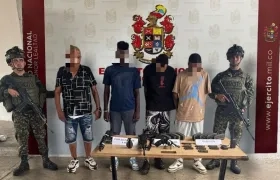 Los cuatro capturados.