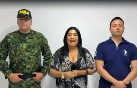 Teniente coronel del Gaula del Ejército, Andrés Agudelo; Alcaldesa de Malambo, Yenis Orozco y Secretario de Gobierno, Augusto Rivero. 