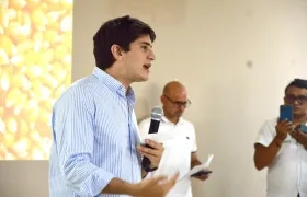 El congresista reelegido Wadith Manzur.