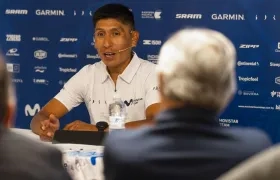 Nairo Quintana en la rueda de prensa que anuncia su retiro.