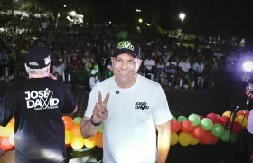 El senador José David Name.