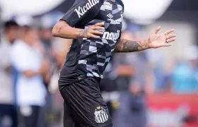 Neymar en el partido de este domingo El Santos ante Corinthians. 