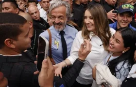 Juan Daniel Oviedo y Paloma Valencia.