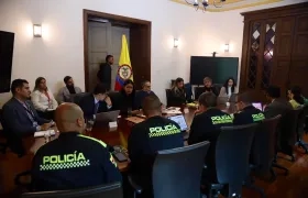 Reunión de seguridad para protección a candidatos