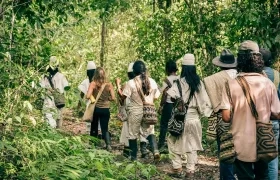 La comunidad arhuaca de la Sierra Nevada está en medio del fuego cruzado entre los grupos ilegales.