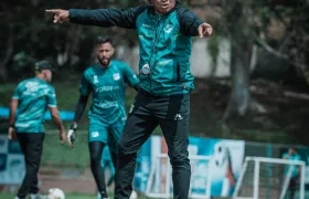 Alberto Gamero dirigió 30 partidos de Liga con el Deportivo Cali.