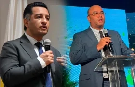 Andrés Idárraga, secretario de Transparencia, y Jesús León Insignares, director de la CRA. 