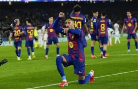 El brasileño Raphinha contribuyó con dos goles al triunfo del Barcelona.