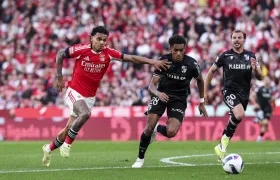 Richard Ríos intenta superar la marca de Thiago Balieiro.