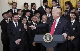Donald Trump durante su encuentro con Messi y sus compañeros del Inter Miami. 