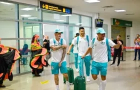 Delegación del Palmeiras a su arribo al aeropuerto Rafael Núñez de Cartagena.