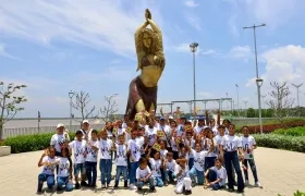 Los beneficiarios recorrieron lugares turísticos de la ciudad. 