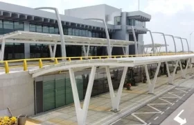 Fachada del aeropuerto Ernesto Cortissoz.