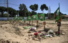 Cementerio temporal en la ciudad de Tiro, sur de Líbano. 