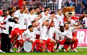 Los jugadores del Bayern celebran la Bundesliga 